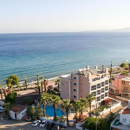 Holiday Hotel كوشاداسيه المظهر الخارجي الصورة