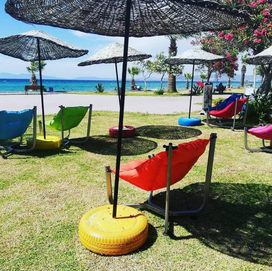 Holiday Hotel كوشاداسيه المظهر الخارجي الصورة